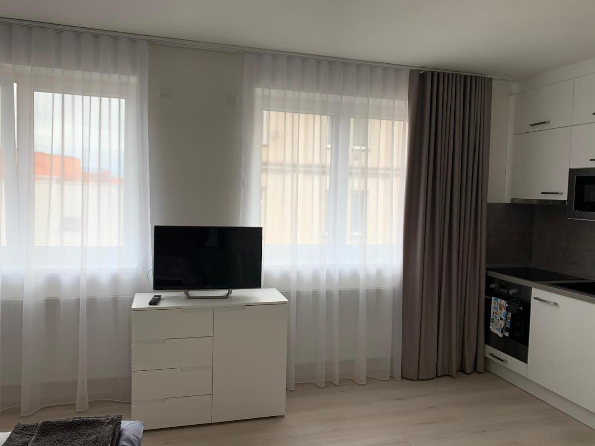 Modern Apartment In The City Center Plzen Ngoại thất bức ảnh