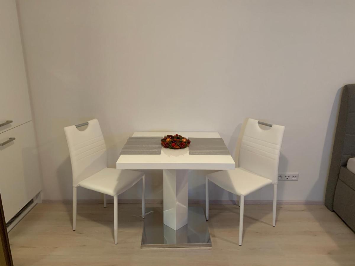 Modern Apartment In The City Center Plzen Ngoại thất bức ảnh